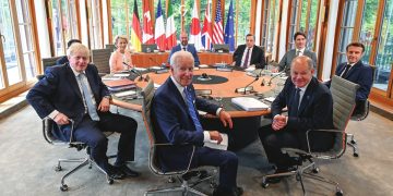 Ukraine at the center of diplomatic marathon