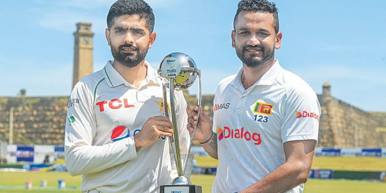 Pakistan poised to win the first test