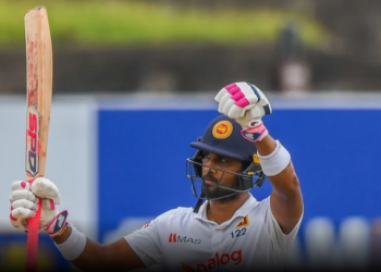 Fifties from Oshada Fernando, Kusal Mendis and Dinesh Chandimal put Sri Lanka in command