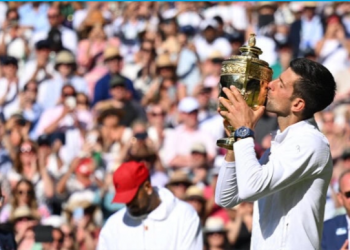 Novak Djokovic wins seventh Wimbledon title and 21st Grand Slam