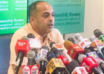 Marikkar stands out for throng of SMEs! criticizes banks! (VIDEO)