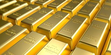Gold hits over one-year low