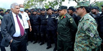 Ranil stop the car to talk to security forces!