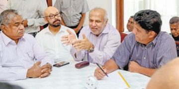 Hakeem and Muslim congress support Sajith