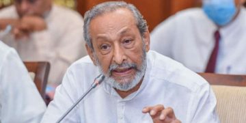 Vasudeva decides to boycott the government group meeting!