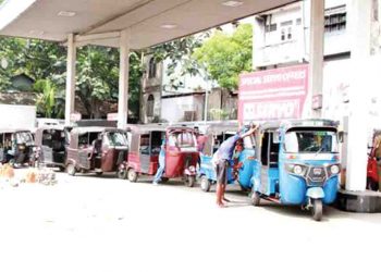 Long fuel queues seen today contrary to what kanchana says