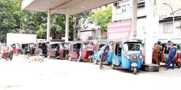 Long fuel queues seen today contrary to what kanchana says