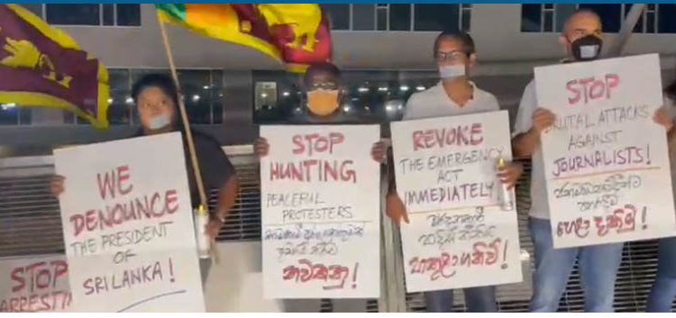 Lankans in Los Angeles stage protest against Govt repression(VIDEO)