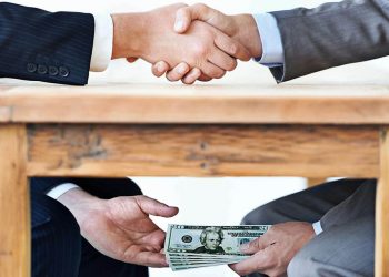 Bribery commission after 80 politicians !  Big fish haul  caught in the  net !
