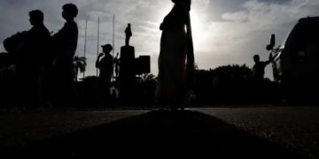 Sri Lanka will not extend emergency as protests tail off