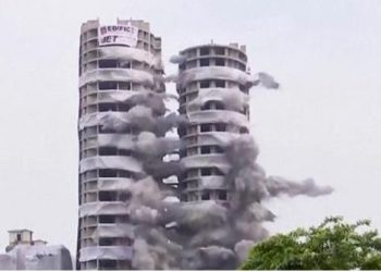 Two skyscrapers near India’s capital Delhi were demolished
