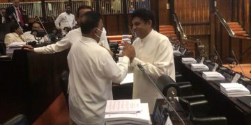 Opposition welcome Dullas-GL-Charita-Channa-Dylan & co.in the parliament (PHOTOS)