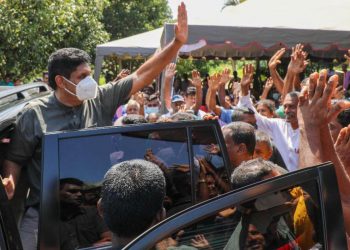 Sajiht in Rakwana: The Rajapaksa regime brought this country to the downfall! Nobody from SJB gets on to their garbage truck!  (VIDEO & PHOTOS)