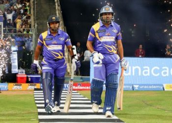 The Sri Lanka Legends will face the West Indians in the semifinals today!