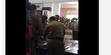 Heated words exchanged between the arrested youth and the Maradana police chief!(VIDEO)