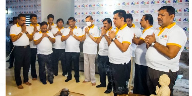Dullas with the 13 members on a new path with ‘freedom’ ! (VIDEO)
