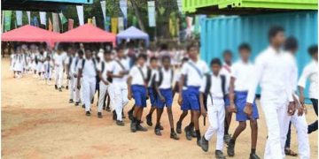 Following reports of increased malnutrition and fainting students, Sri Lanka implements anti-hunger efforts.