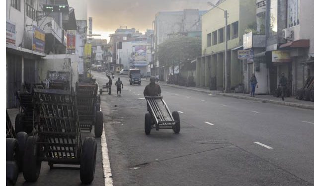 Fitch Warns : Sri Lanka May Default on Local Bonds