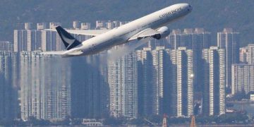 Covid: Hong Kong to end controversial hotel quarantine policy