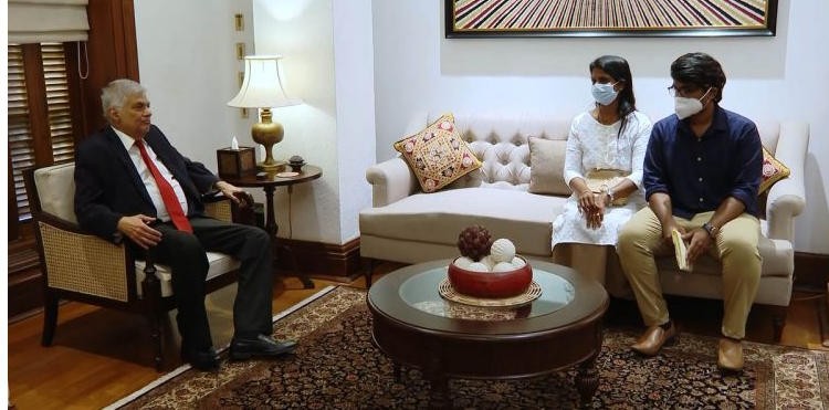 The family of the murdered MP Athukorala meets the President!