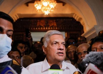 Ranil decides to continue with the two weeks cabinet.