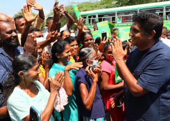 President is a hostage! A warm welcome for Sajith in Ampara! (VIDEO & PHOTOS)