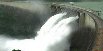 Weather conditions worsening! four spill gates of Deduru Oya, opened.