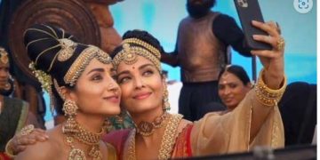Aishwarya Rai clicks selfie with Trisha Krishnan on Ponniyin Selvan 1 sets despite Mani Ratnam’s ‘don’t be friends’ ask