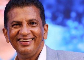 Refusal to release deposited funds:  Roshan Mahanama files a lawsuit against the bank.