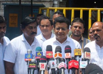 Udaya Gammanpila files a complaint with the CID (VIDEO).