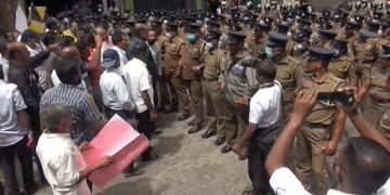 15 protesters detained in Nawalapitiya