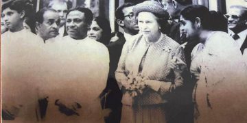 Few photographs of the Premadasa family with the Queen released.!(PHOTOS)