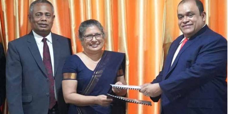 Presila, the wife of millionaire Dhammika, emerges! Dhammika and Presila have presented a gift worth a crore!