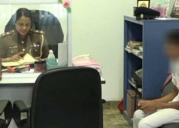 Mother remarried! Dad refused! A 15-year-old served a neighbor! beaten for 4 years !