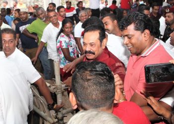 Mahinda visits Nawalapitiya amid protest! We’re making amends! None are perfect! he says!
