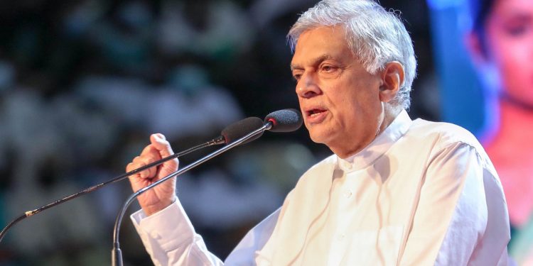 Independent commissions are powerless! The 22nd amendment empowers new commissions! Ranil informs Pohottuve members! EXCLUSIVE