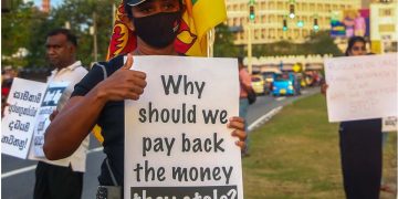 UN Urges Sri Lanka to Get a Grip on Crisis, Prosecute Graft