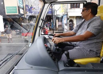 Sajith donates a bus to a school in Galle.