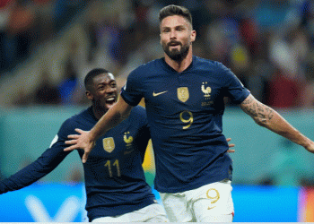 France’s stars shine in resounding 4-1 win over Australia