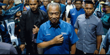 Malaysia Latest: Parties Race to Form Government Before Deadline