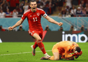 World Cup: Late penalty earns Wales 1-1 draw with the USA