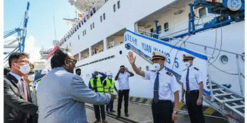 India frowns at Colombo for mid-sea refuelling of Chinese warships