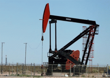 Oil falls above $2 per barrel as China’s COVID protests exacerbate demand concerns.