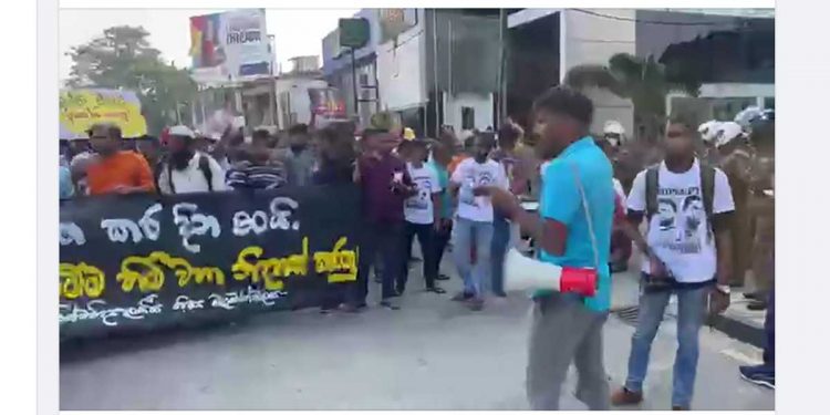 Antare arrived at Welikada prison amid water and tear gas attacks.