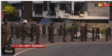 Silent protest with nine demonstrators and one hundred twenty police officers! (VIDEO)