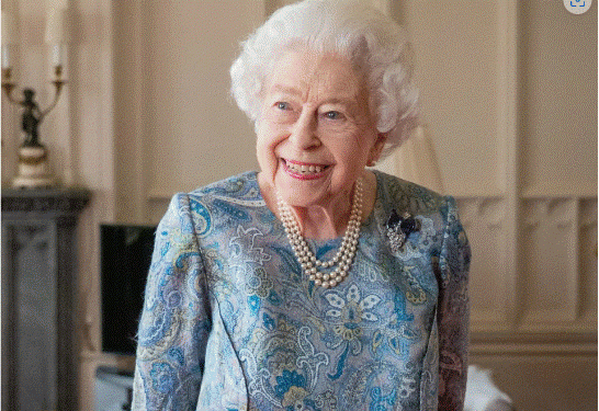 Queen Elizabeth II Reportedly Started a Shocking & Unexpected Friendship With This A-List Actor Weeks Before Her Death