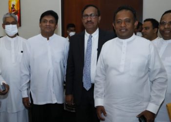 Anura-Chandima-Sudarshani-Jayaratne team photos released! (PHOTOS)