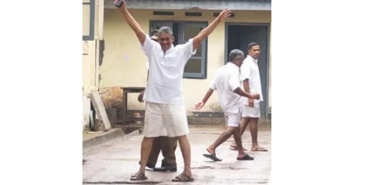 Don’t give a dollar to Sri-Lanka, request from a war hero to the international community.  (VIDEO)