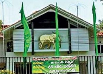 President! Pay the telecom bill in Sirikothe for six years prior to selling the profitable telecom! Four hundred and forty-six thousand! A trade union questions Ranil in public at a news conference!