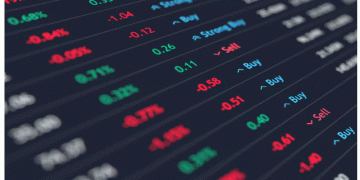 Sri Lankan stocks fall as a result of the effects of some budget policies, but turnover recovers.